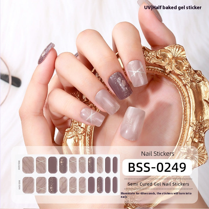 Nagelsticker mit Gradient-Effekt