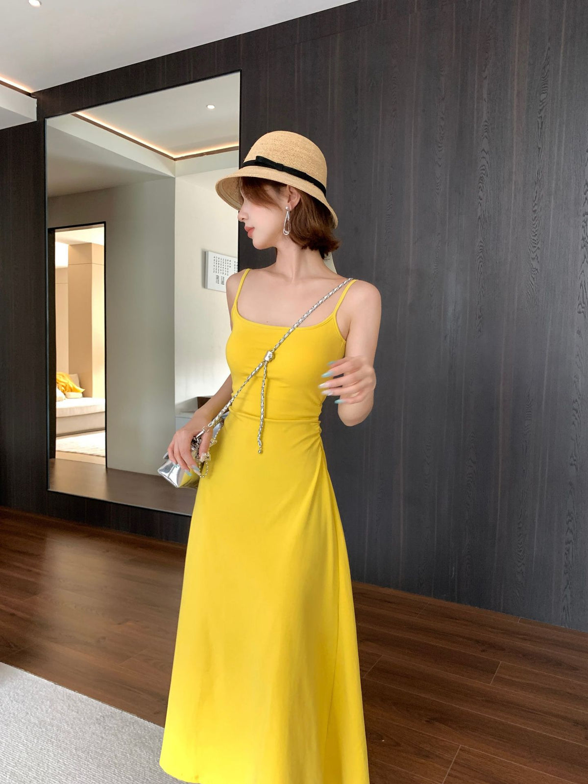 Sommerkleid mit Rückenschnürung – Bild 5 | LuxeStyle
