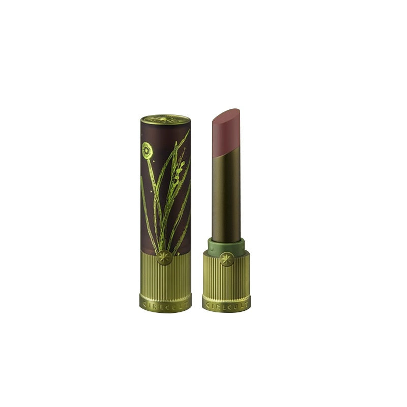 Matte Naturbraun Lippenstift für helle Haut