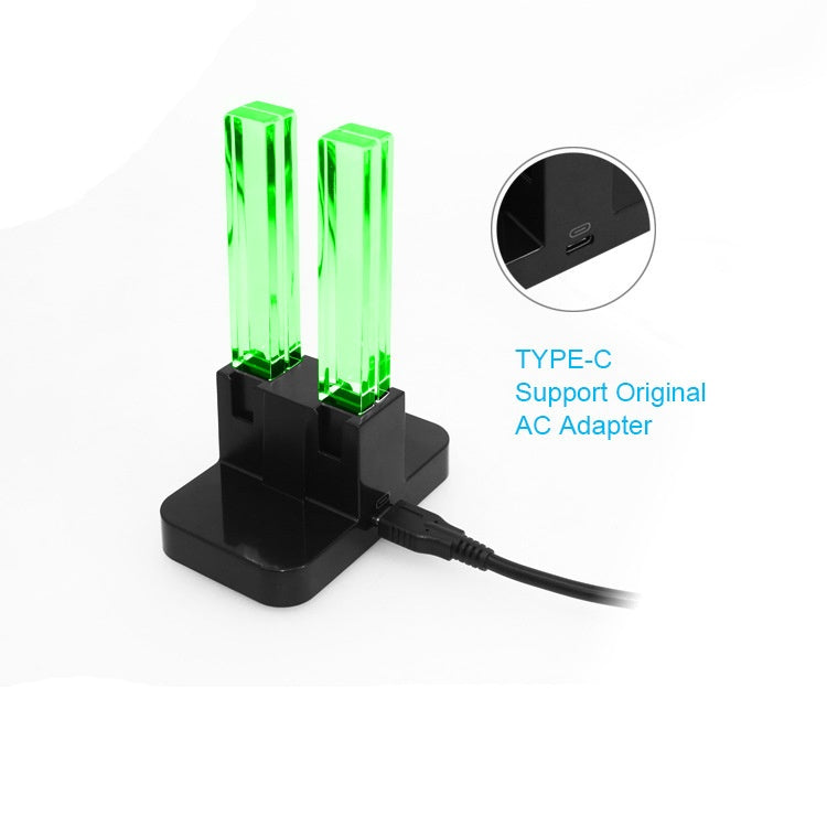 Kompaktes 4-Schacht-Ladegerät mit USB-C