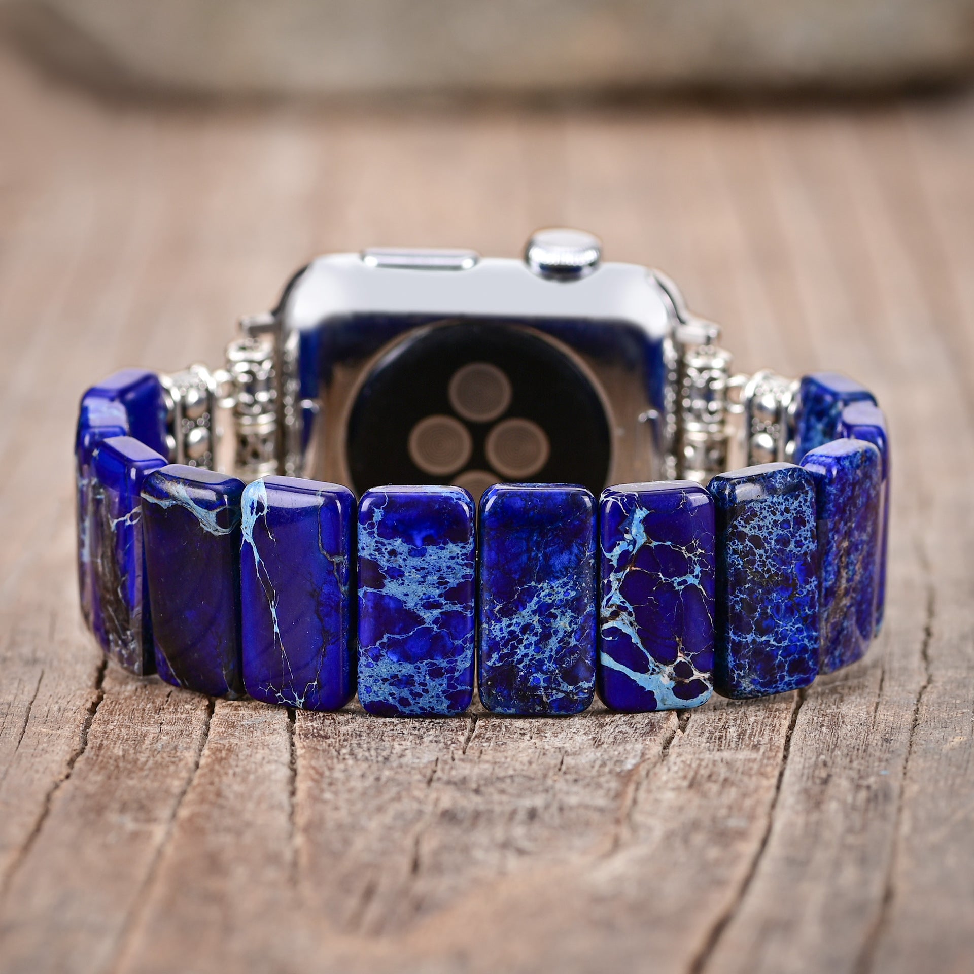 Handgewobenes Uhrenarmband mit Steinen