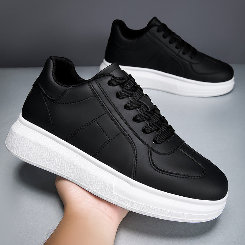 Hoehenverstaerkte Sneaker