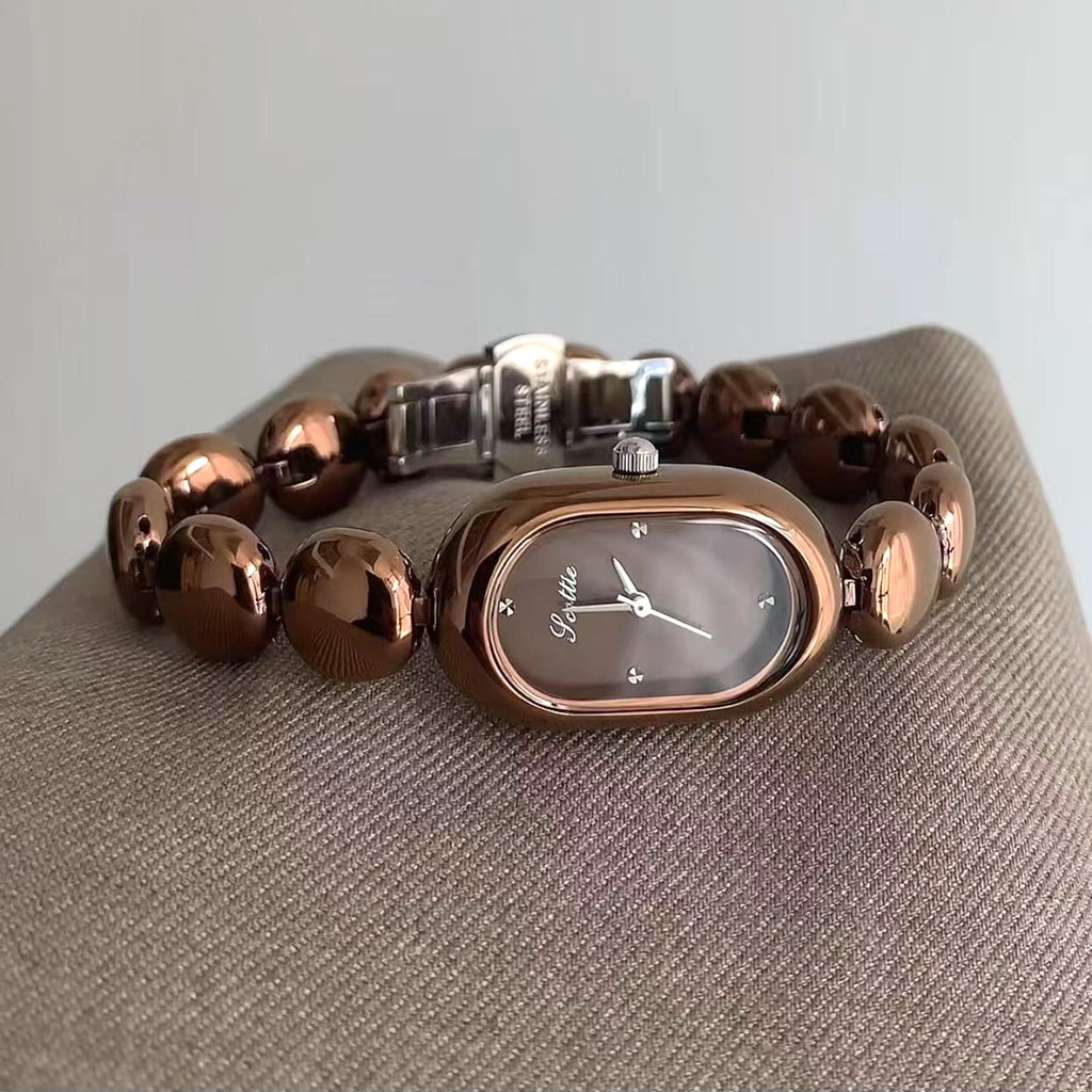 Oval-Uhr mit Quarzwerk und dekorativem Gehäuse | LuxeStyle