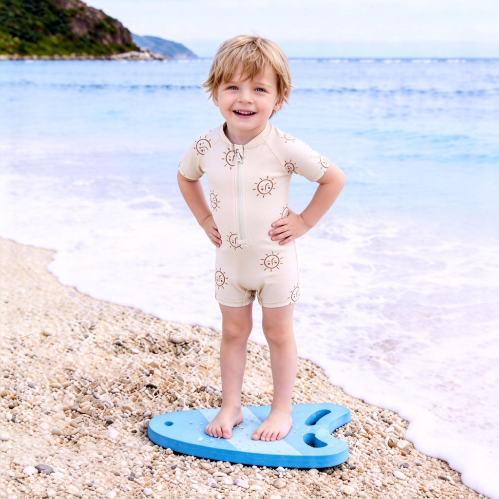 Boys Fresh-Style Badeanzug mit Sonnenschutz | LuxeStyle