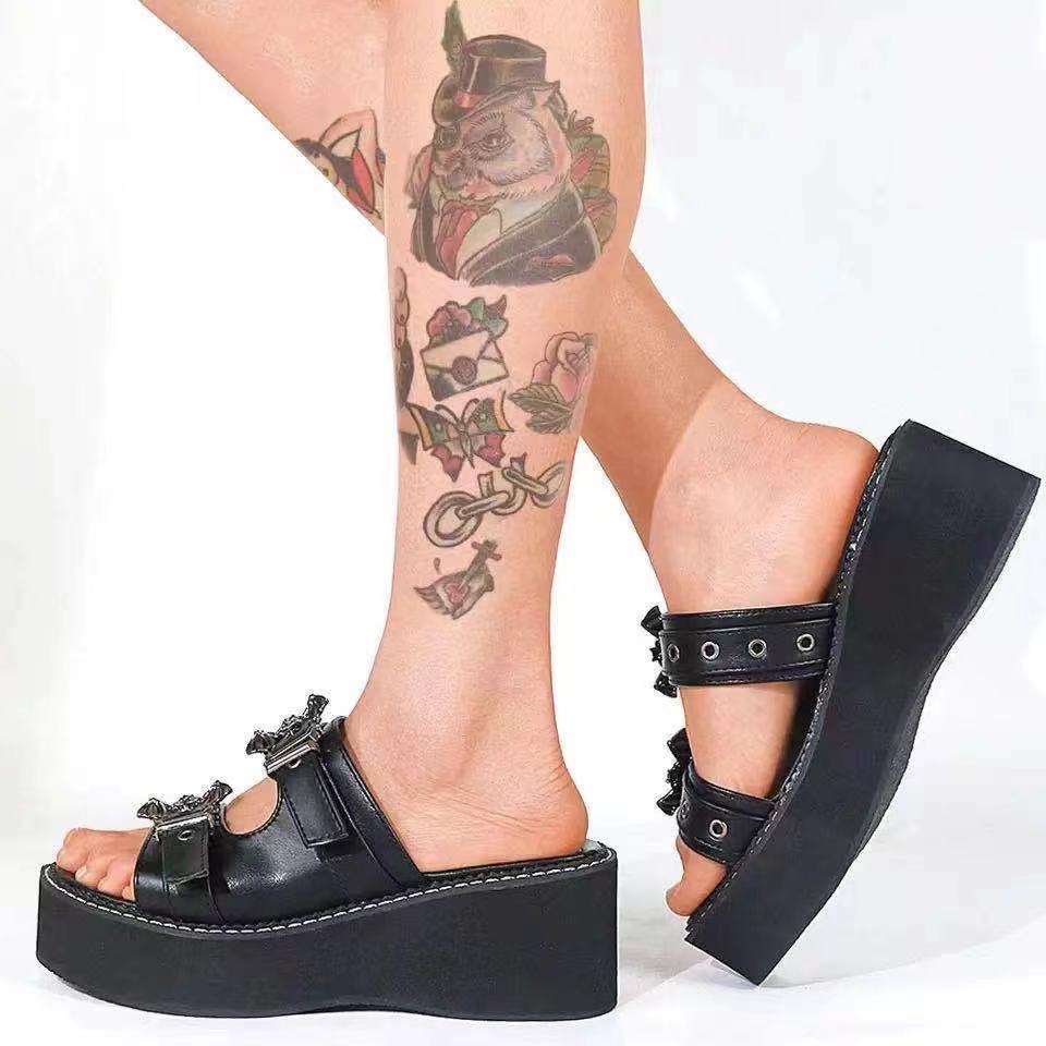 Runde Sandalen mit Fischmund-Schnur – Bild 2 | LuxeStyle