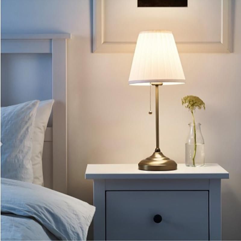 Moderne Nachttischlampe – Bild 2 | LuxeStyle