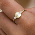 Gravierbarer goldener Signet-Ring mit Zirkonia