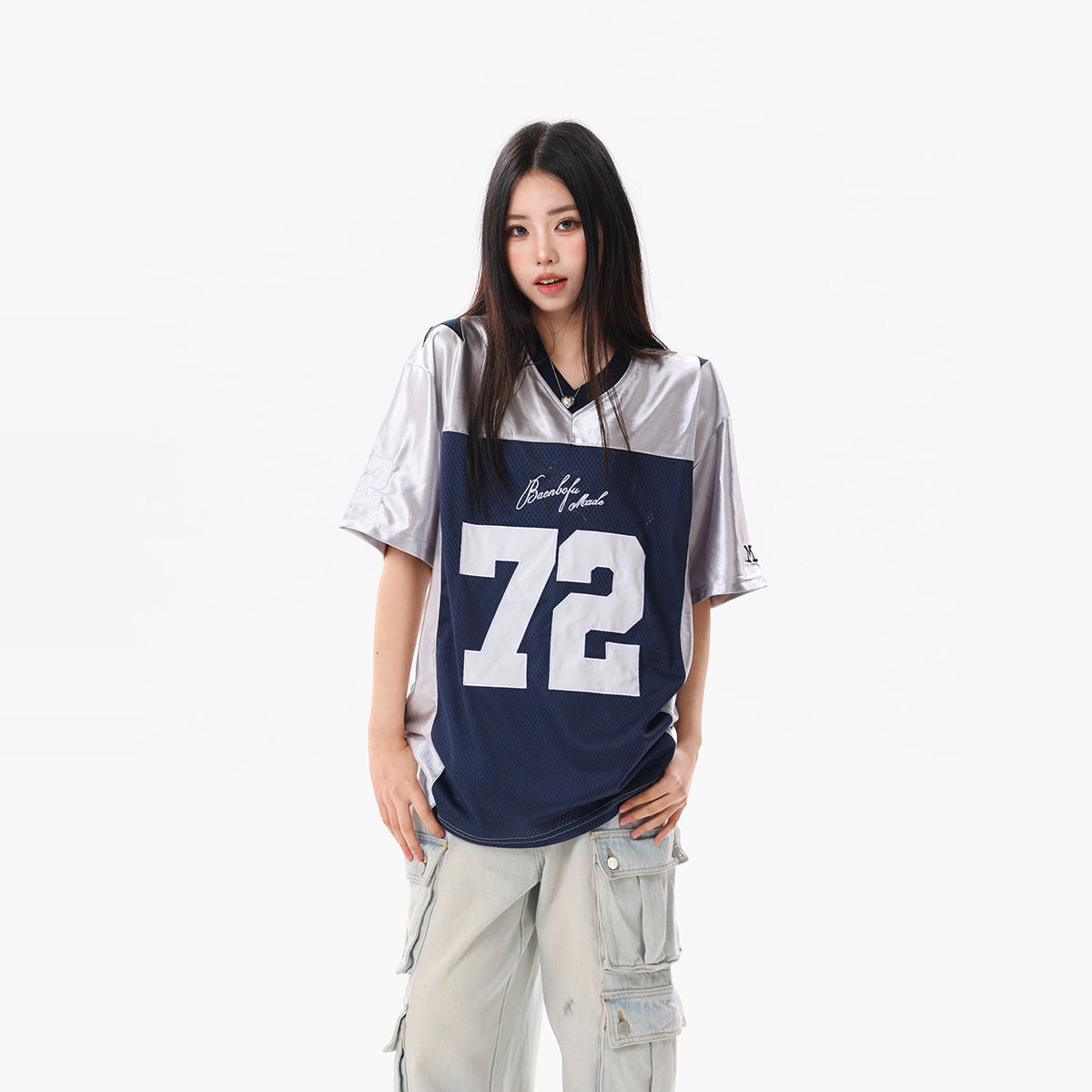 Retro V-Neck T-Shirt mit Letter-Print