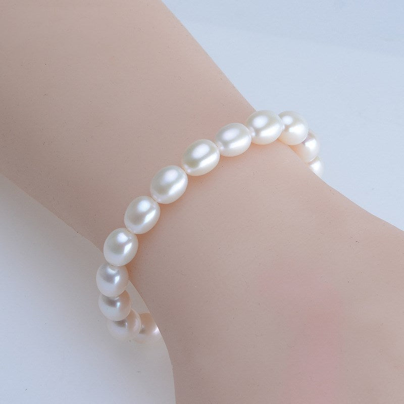 Perlenarmband mit Reisan-Form