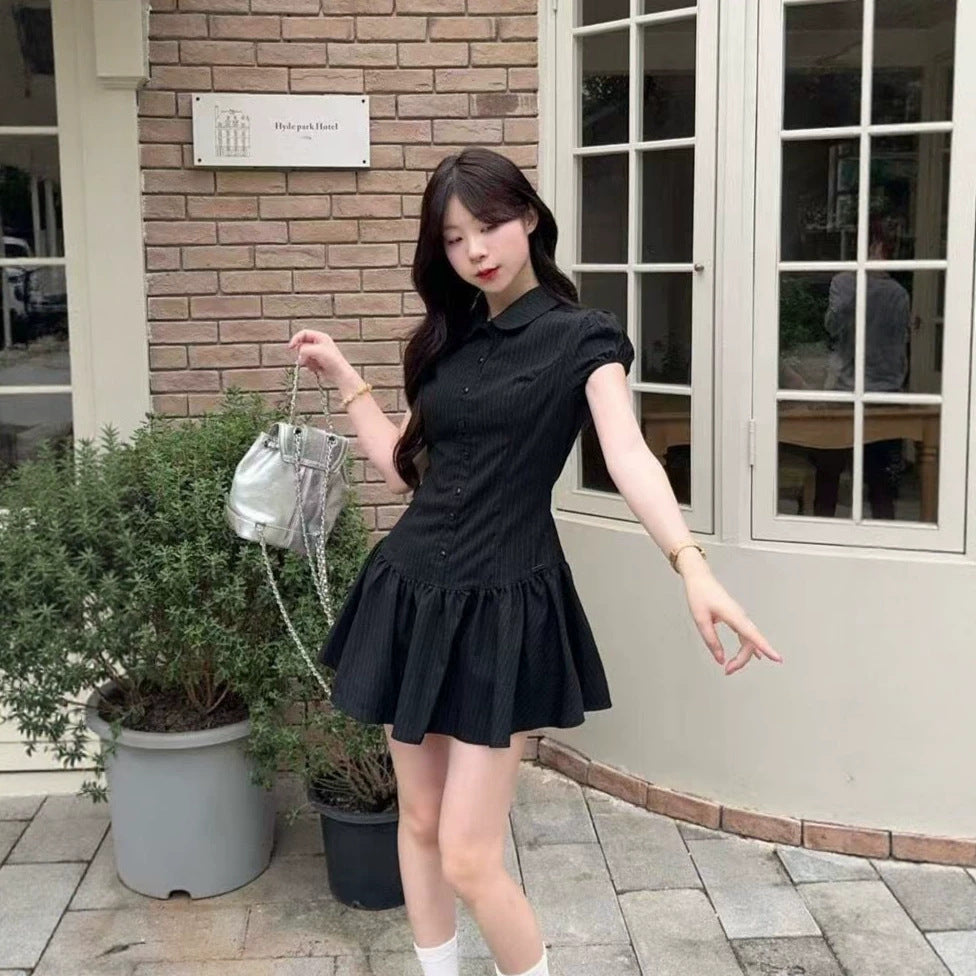 Retro-Minikleid mit Streifen & Puffärmeln