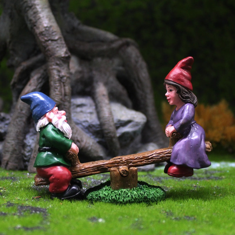 Harz-Wippe für Miniatur-Garten – Bild 3 | LuxeStyle