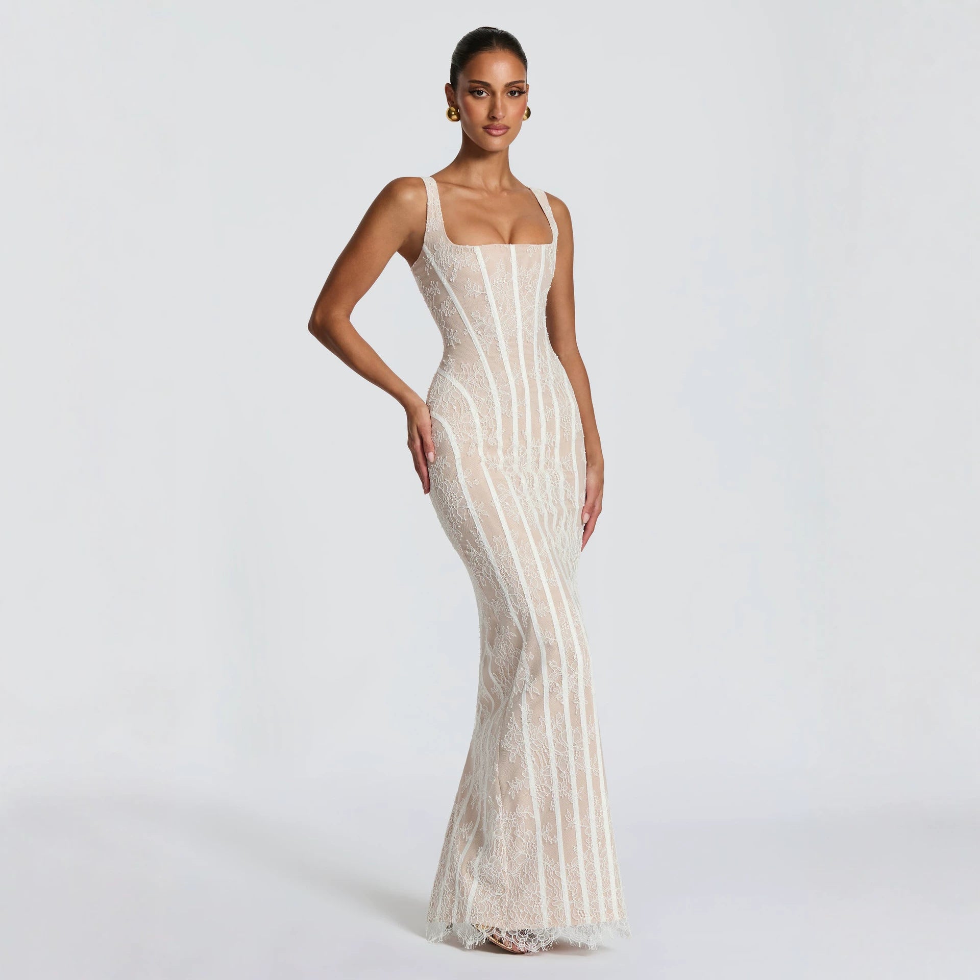 Elegantes Mesh-Kleid mit Vertikalstreifen