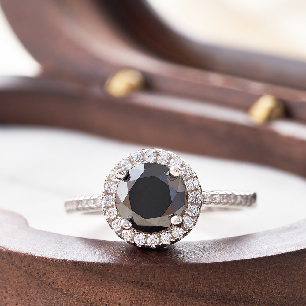 Schlichter Moissanit-Ring mit Rundschliff – Bild 3 | LuxeStyle
