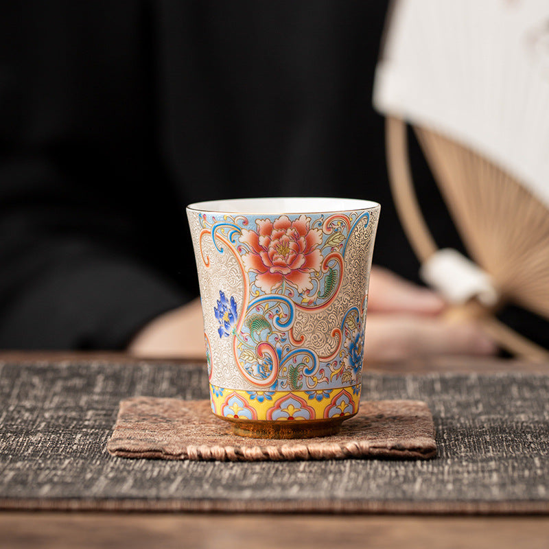 Kaisertasse aus Sterlingsilber mit Emaille-Blumen – Bild 4 | LuxeStyle