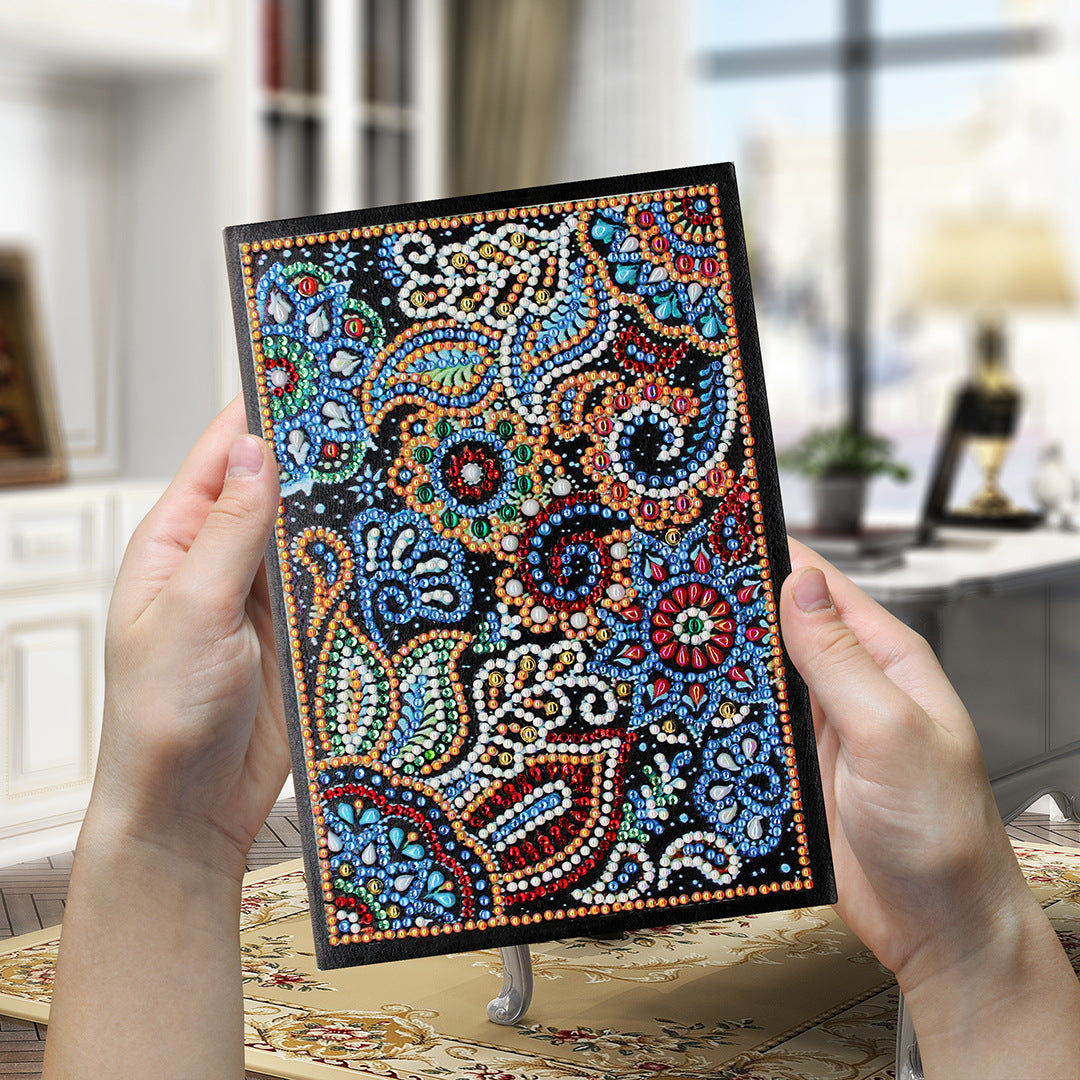 Diamond Painting Notizbuch in moderner Form – Bild 4 | LuxeStyle