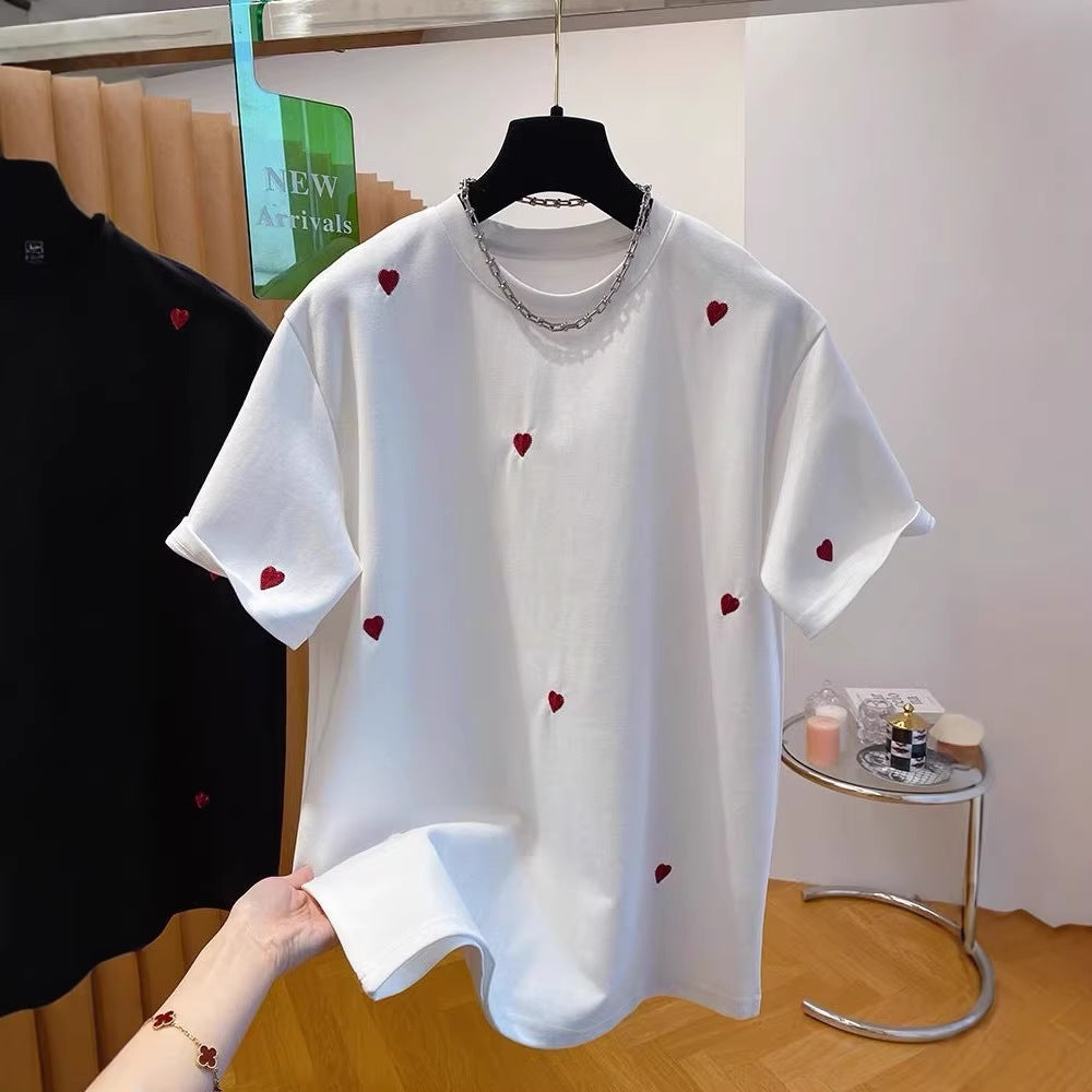 Sommerliches Kurzarm-T-Shirt mit Herz-Stickerei