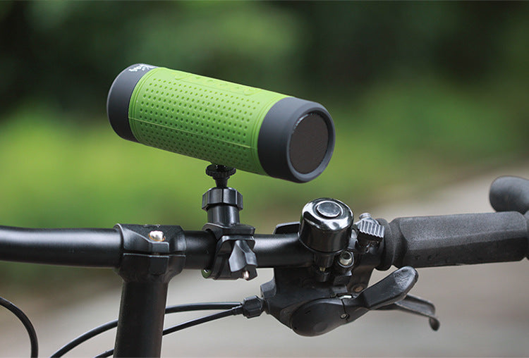 Kompakter Bluetooth-Lautsprecher für Outdoor-Aktivitäten