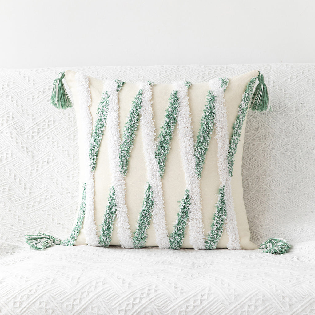 Boho Kissenhülle mit geometrischem Tufting