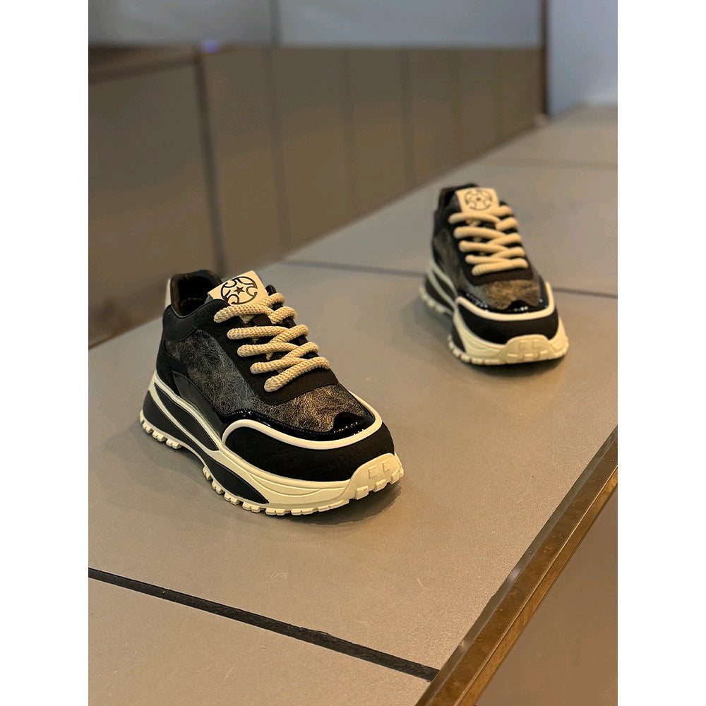 Retro-Sneaker | LuxeStyle