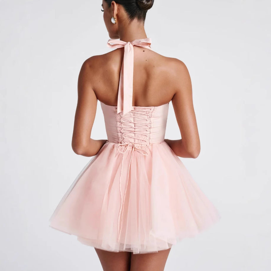 Fishtail Halterneck Spitzenkleid