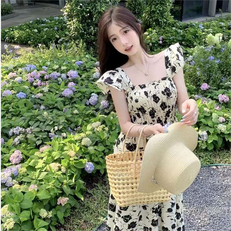 Elegantes geblümtes Minikleid im französischen Stil – Bild 5 | LuxeStyle