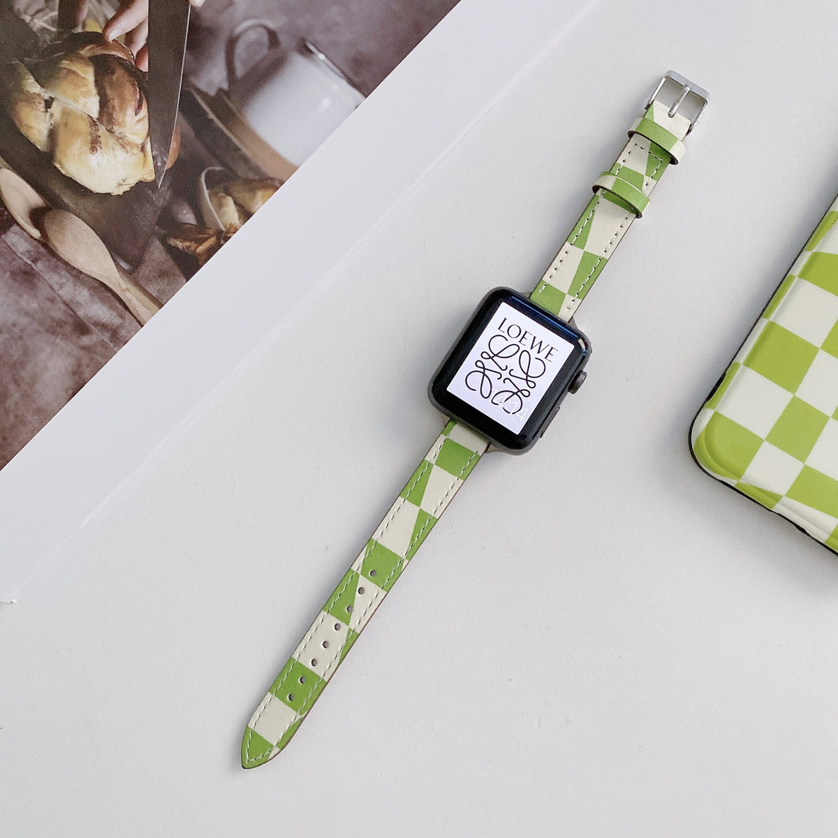 Gestreiftes Lederarmband für Apple Watch – Bild 5 | LuxeStyle