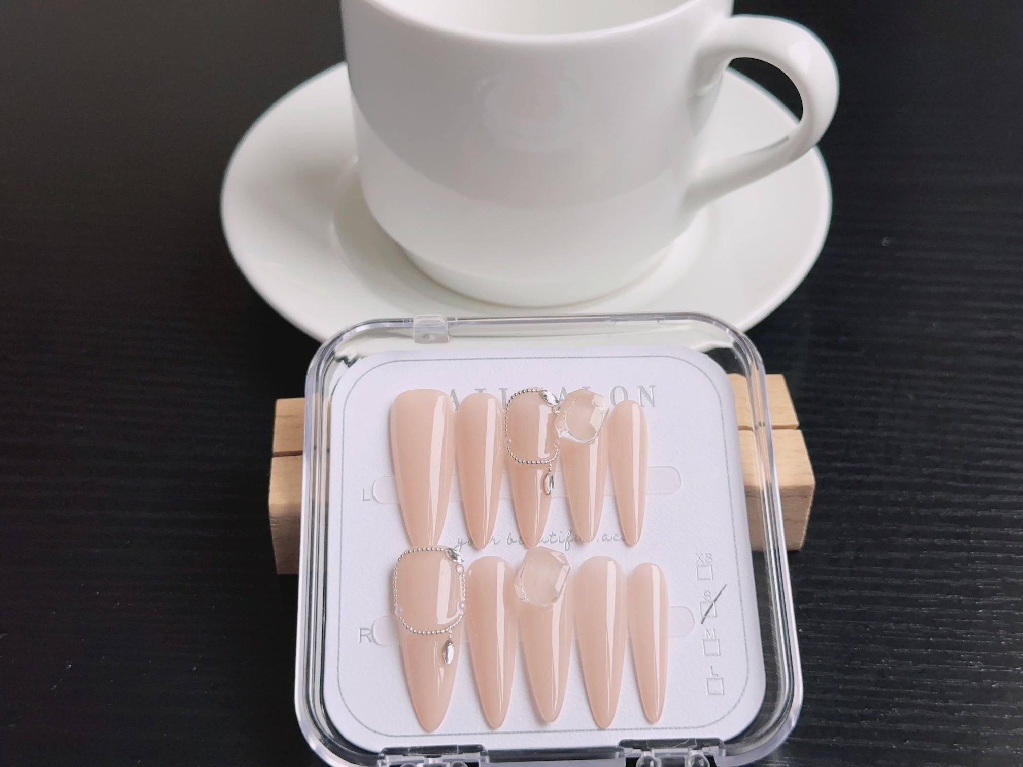 Press On Nails T071 mit rosa Edelsteinen