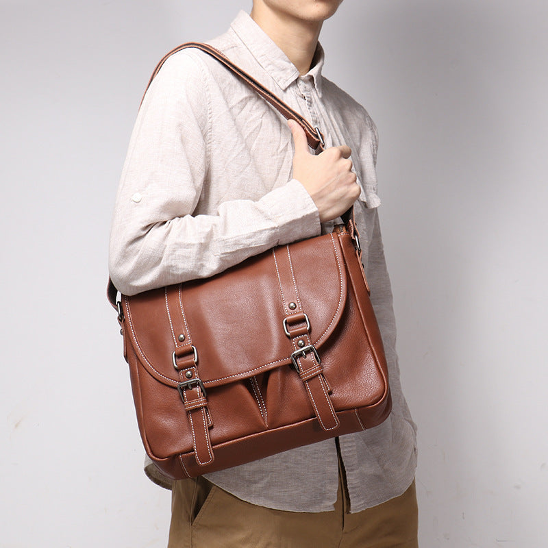 Schultertasche aus Vollnarbenleder