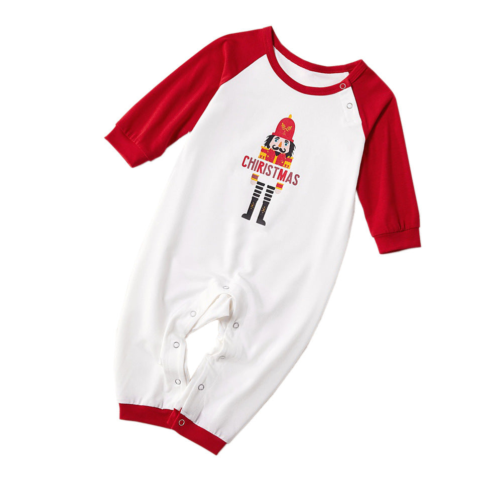 Weihnachts Pyjama-Set für die ganze Familie