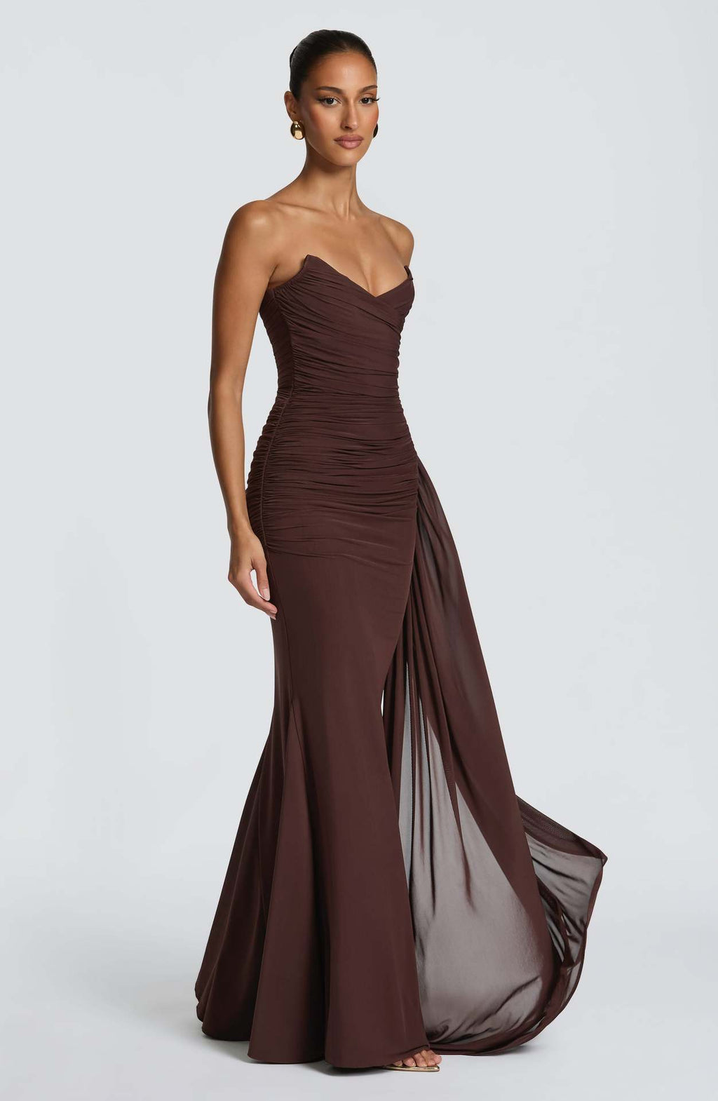 Glänzendes, trägerloses Abendkleid mit Taillenschnürung – Bild 7 | LuxeStyle