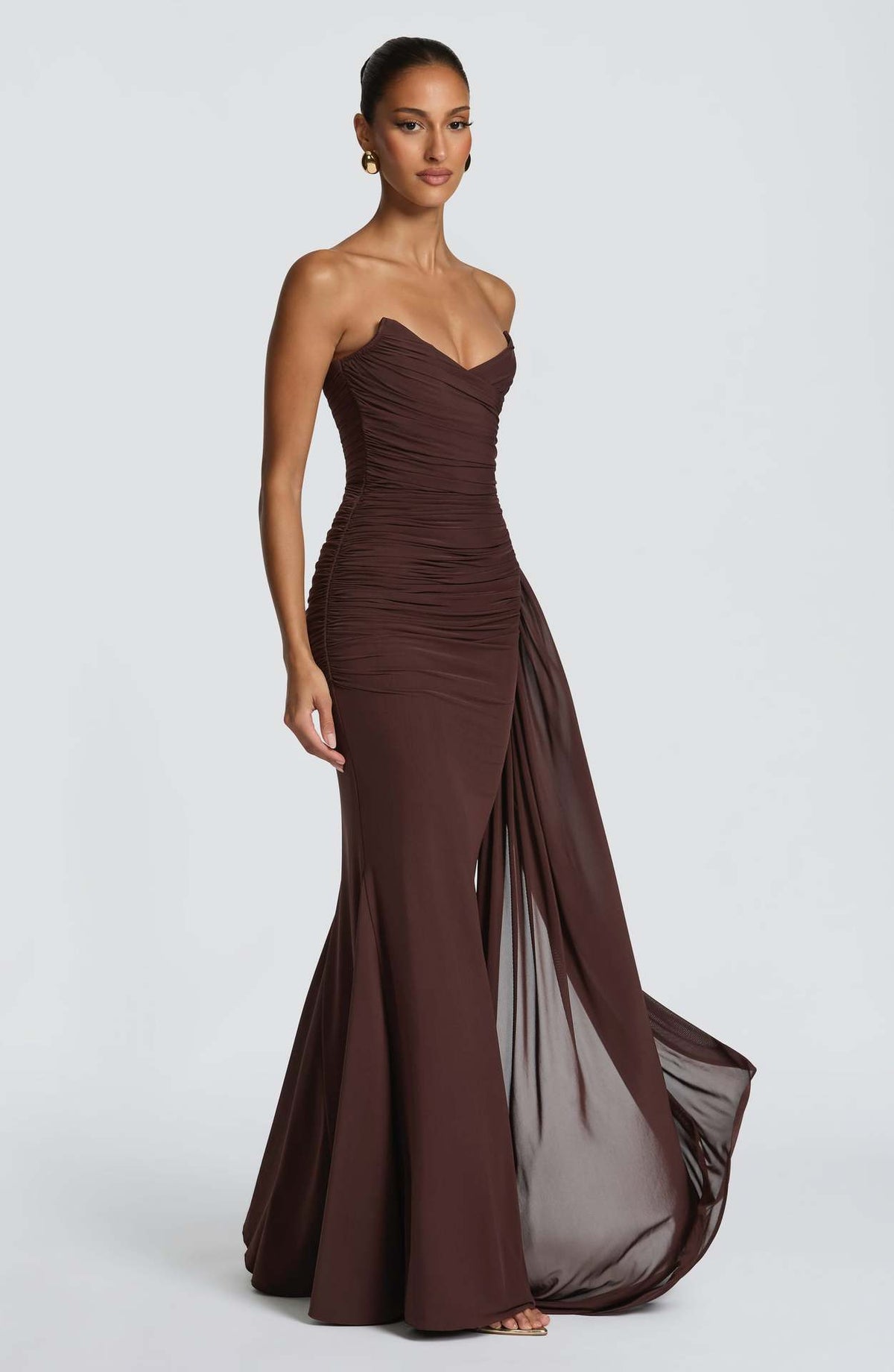 Glänzendes, trägerloses Abendkleid mit Taillenschnürung – Bild 7 | LuxeStyle
