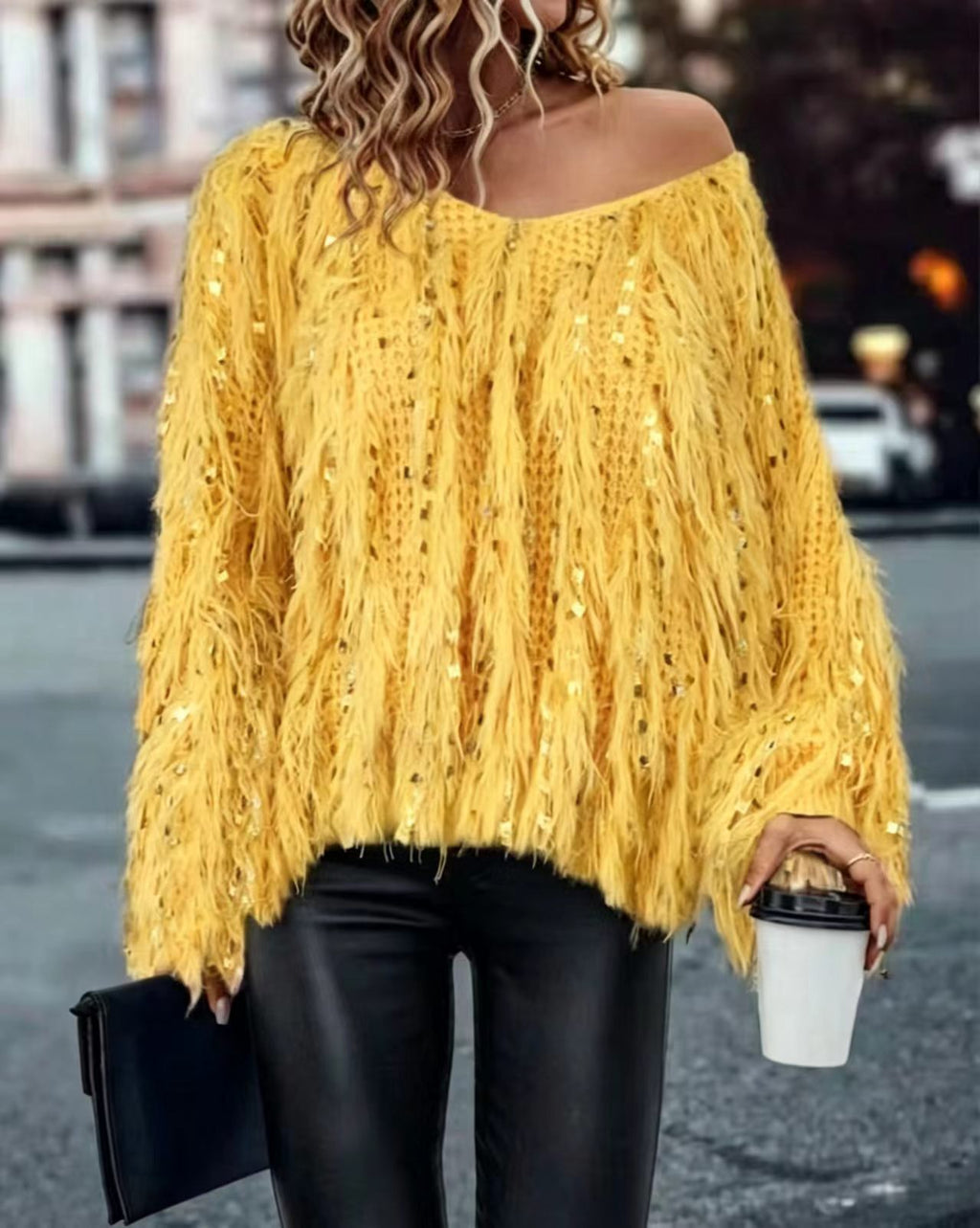 Handgemachter Quasten-Pullover aus Nerzfell