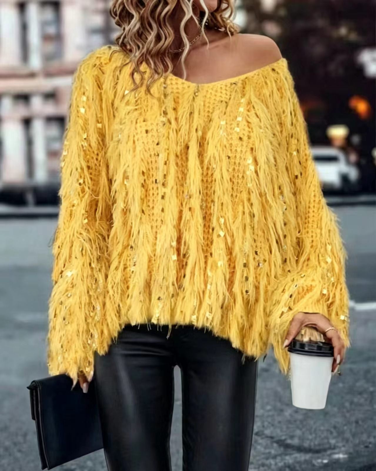 Handgemachter Quasten-Pullover aus Nerzfell