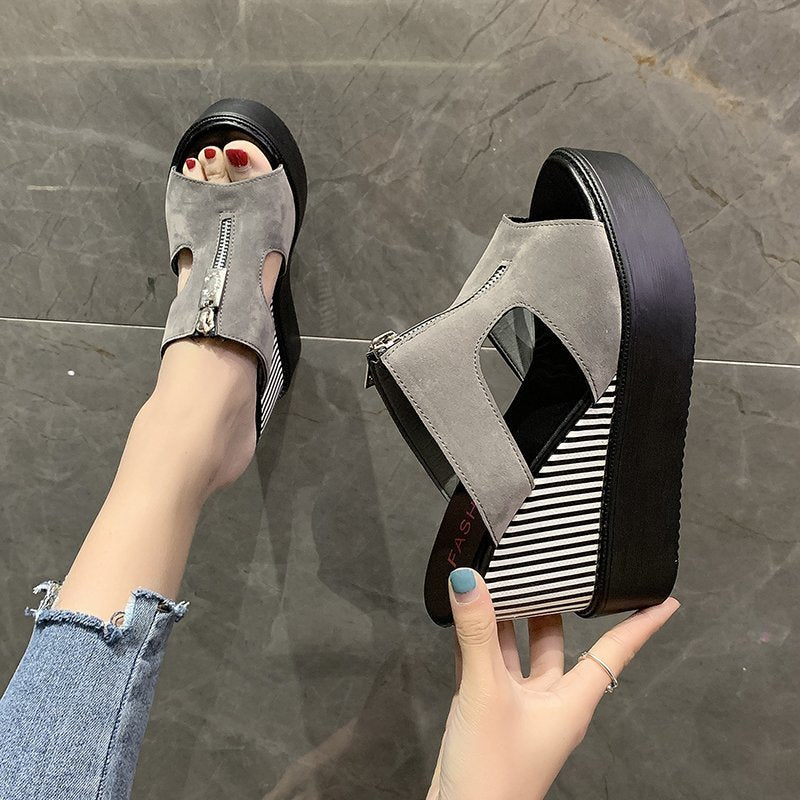 Sandalen mit Muffin-Sohle – Bild 3 | LuxeStyle