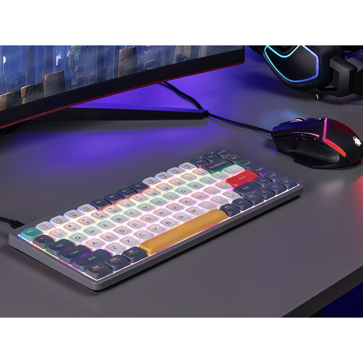 Mechanische Tastatur: Präzision & buntes QWERTY-Design!