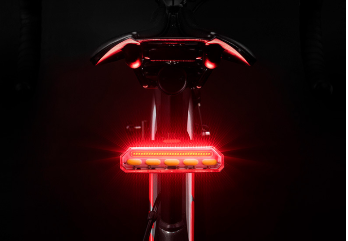 Rockbros Velo Rücklicht mit Blinker – Bild 3 | LuxeStyle