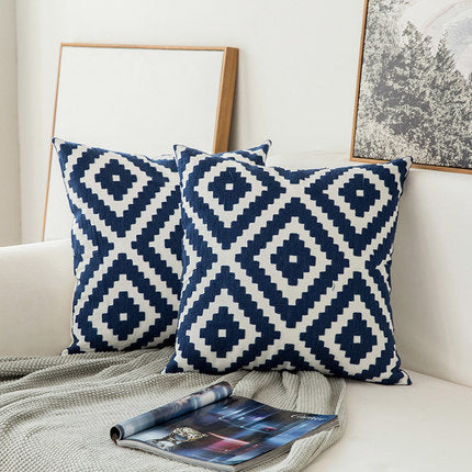 Klassischer Kissenbezug mit Stickerei – Bild 12 | LuxeStyle