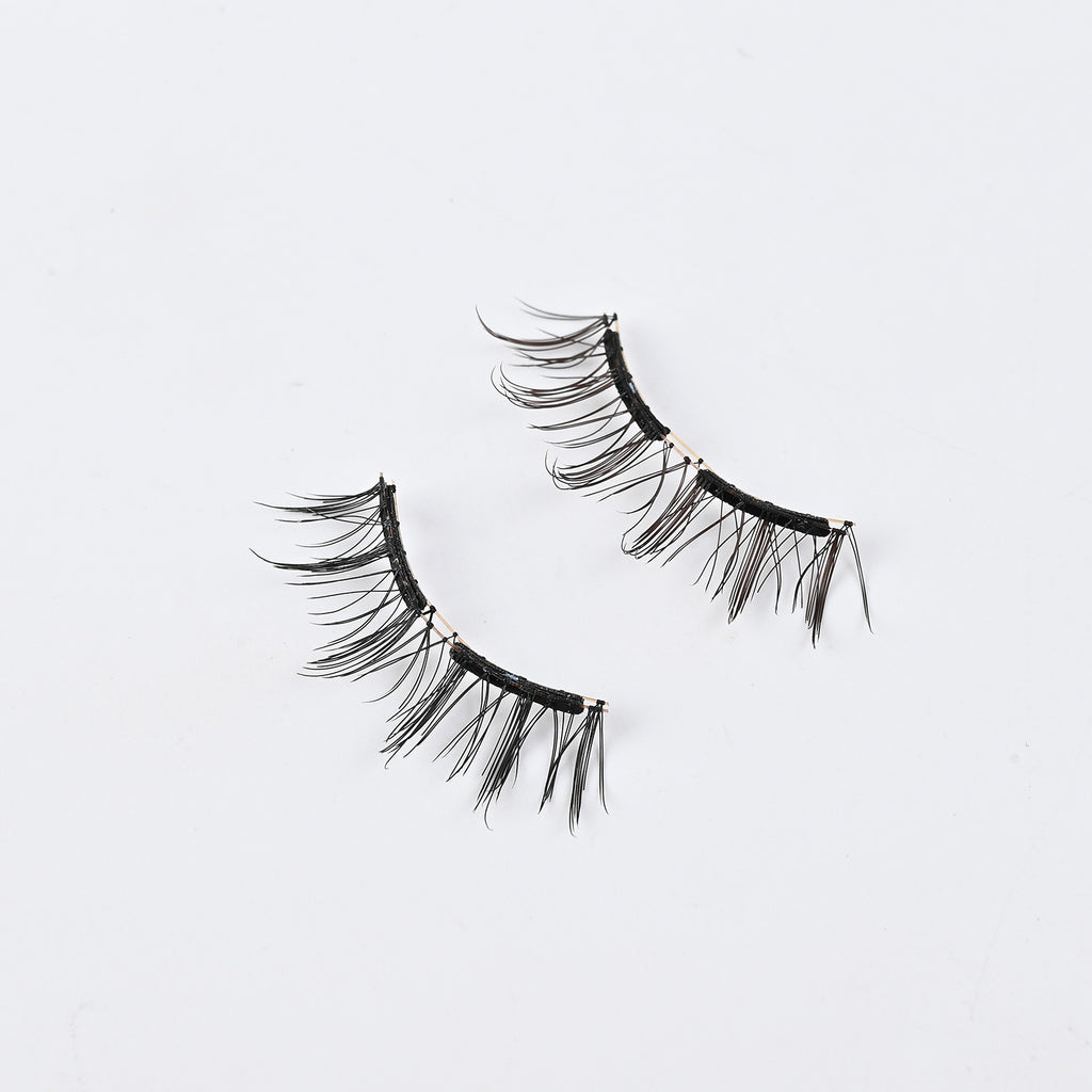 Magnetische Wimpern ohne Kleber – Bild 2 | LuxeStyle