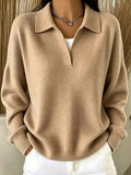 Gerippter V-Pullover mit Turn-Down-Kragen – Bild 1 | LuxeStyle