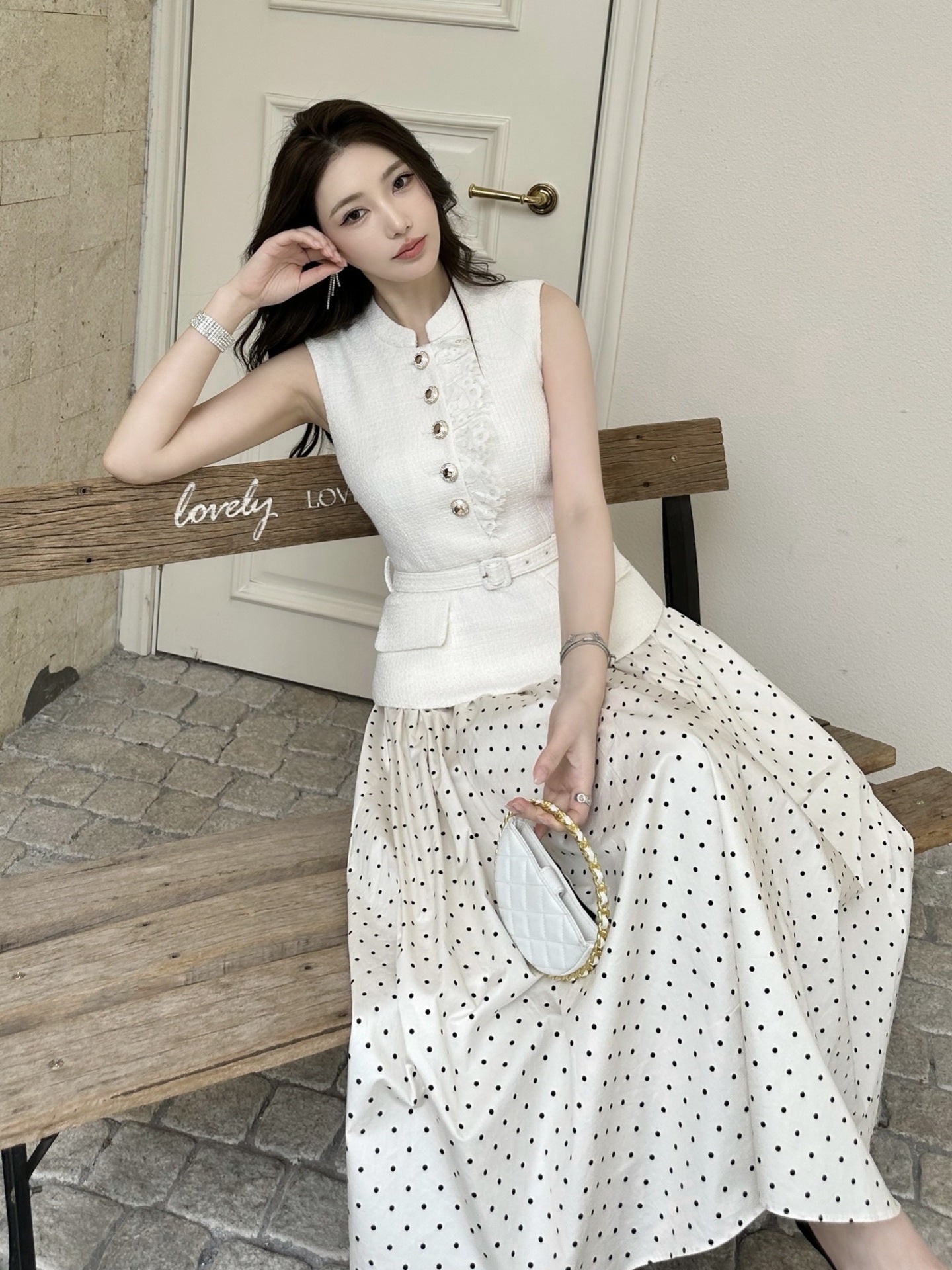 Gepunktetes Midikleid in Beige