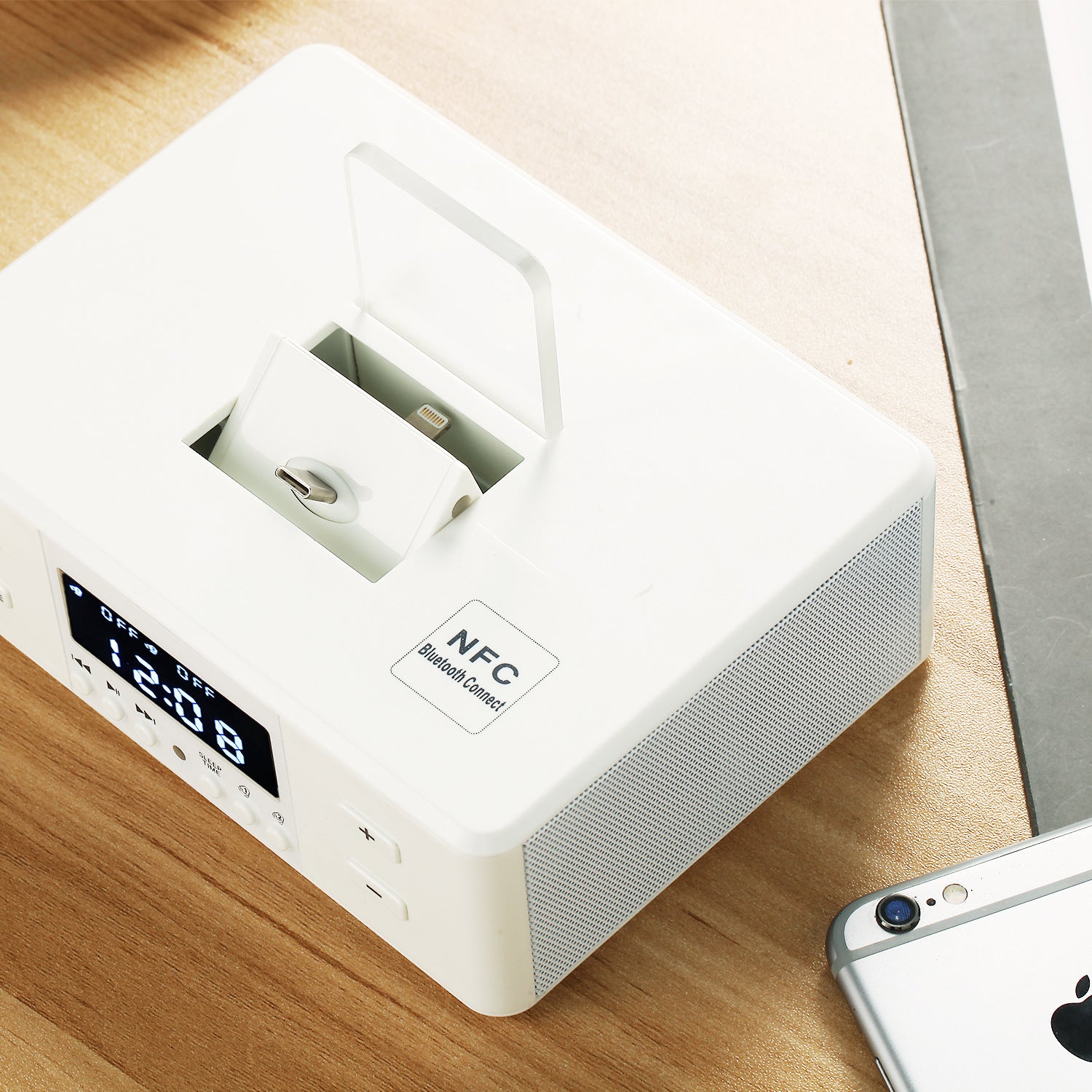 D9 Kabelloser Bluetooth Lautsprecher mit Ladefunktion