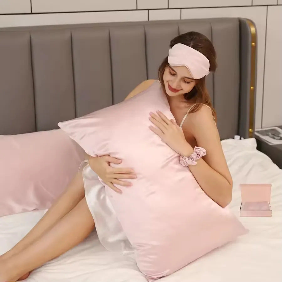 Seidenkissenbezug mit Reissverschluss – Bild 12 | LuxeStyle