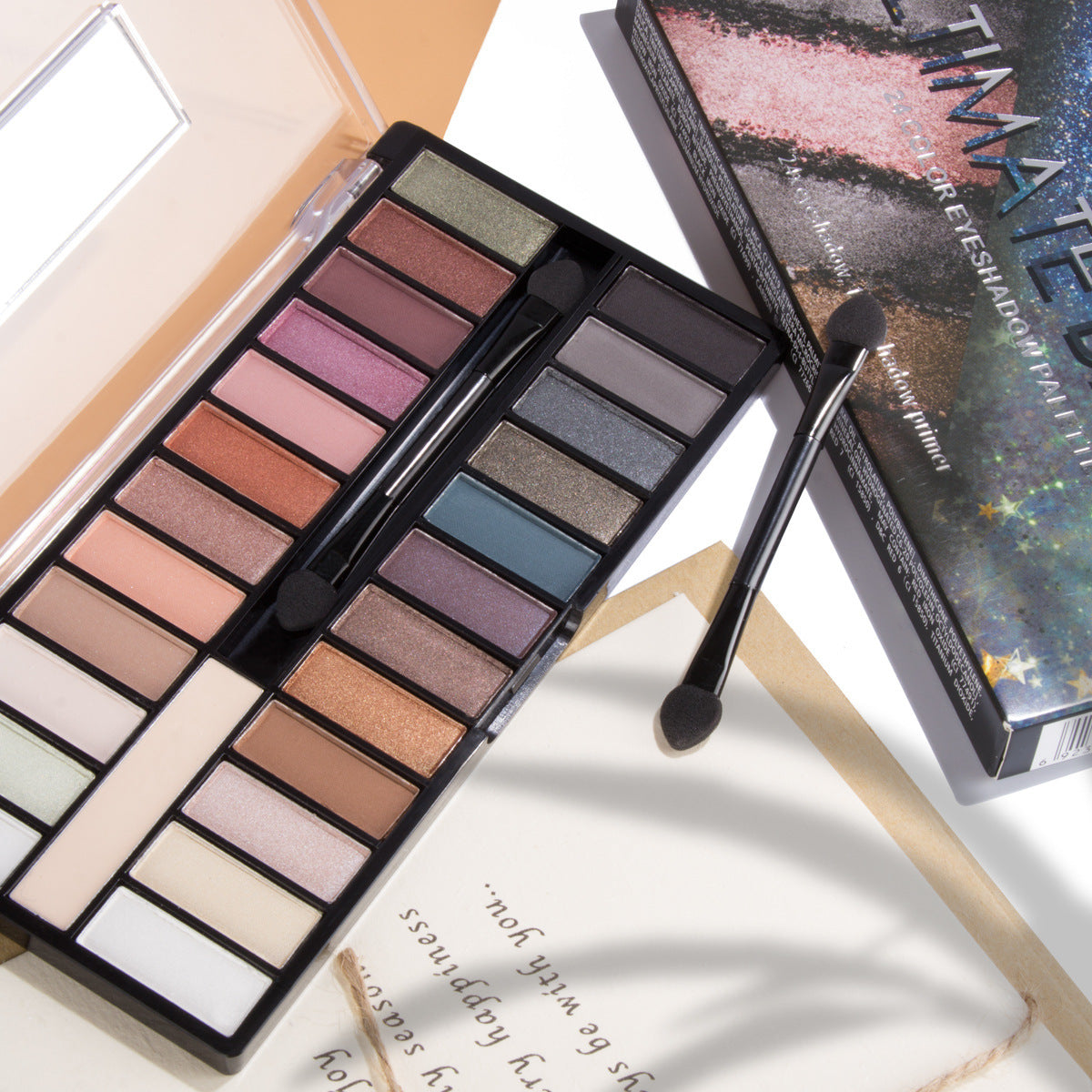 Lidschatten-Palette – 24 matte & schimmernde Farben – Bild 5 | LuxeStyle