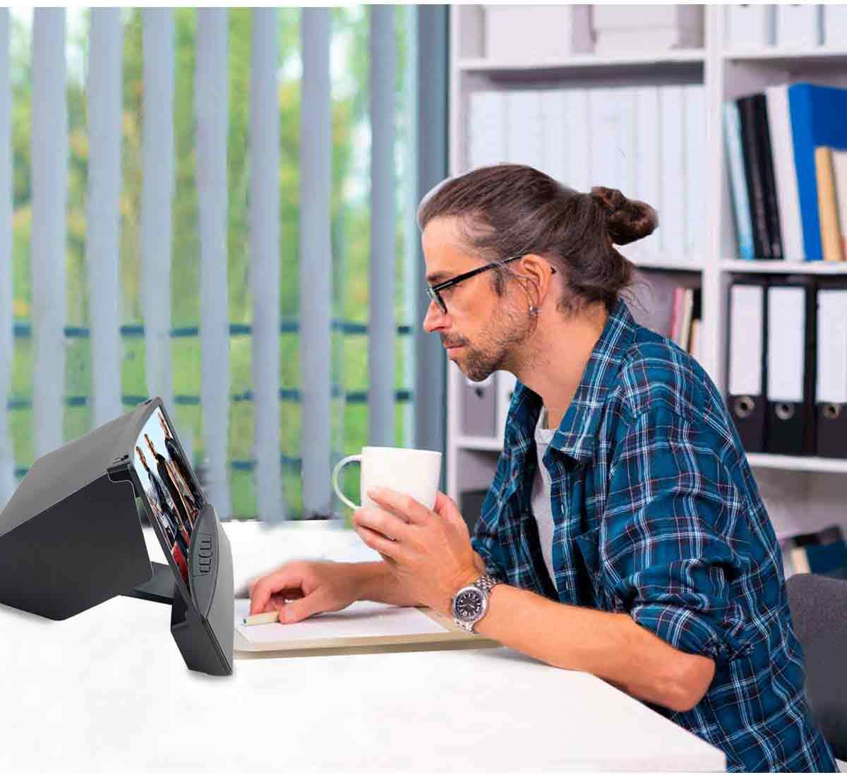 10-Zoll-Bildschirmmagnifier mit Bluetooth-Lautsprechern – Bild 2 | LuxeStyle