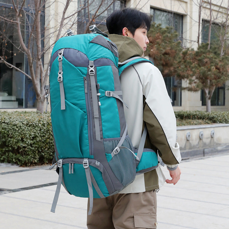 Grosser Outdoor-Rucksack