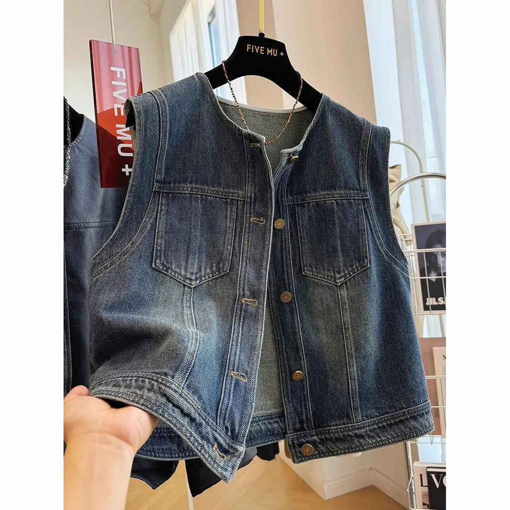 Figurbetonte Jeans-Weste mit Rundhals