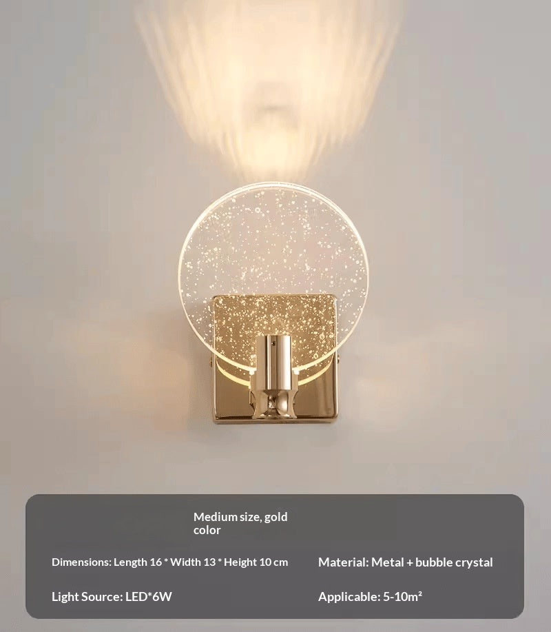 Goldene Wandlichtleiste TV‑Raum – Bild 4 | LuxeStyle