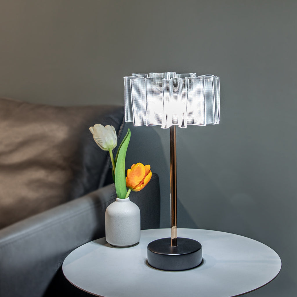 Aluminium Tischlampe mit Touch‑Schalter – Bild 3 | LuxeStyle