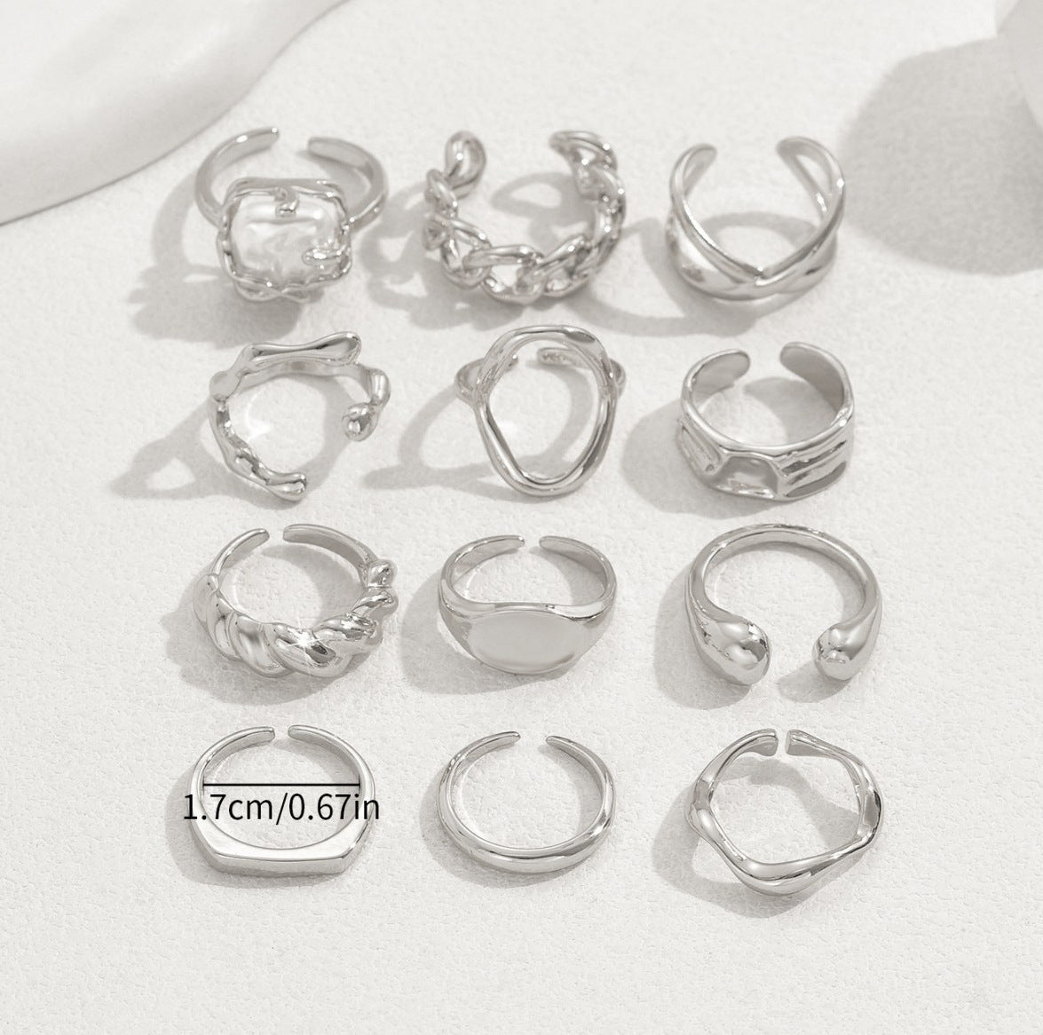 Verstellbares Ring-Set mit geometrischem Design
