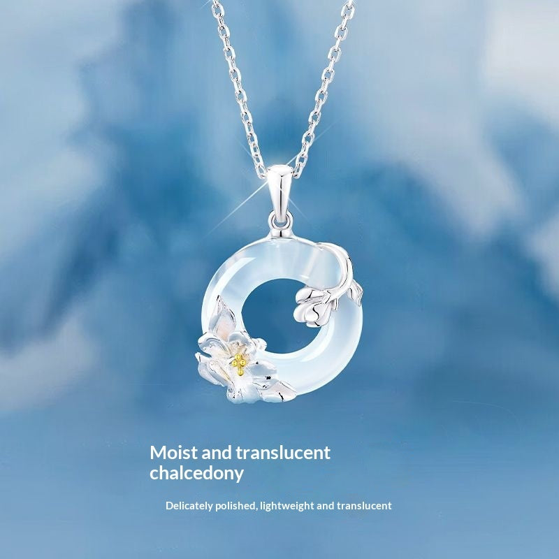 S925 Silber-Halskette «Camélia» mit Blüten-Anhänger – LuxeStyle